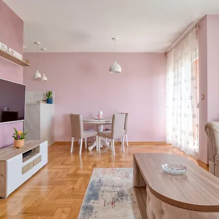 Apartament V&v *