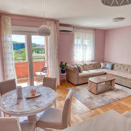 V&v * Podgorica